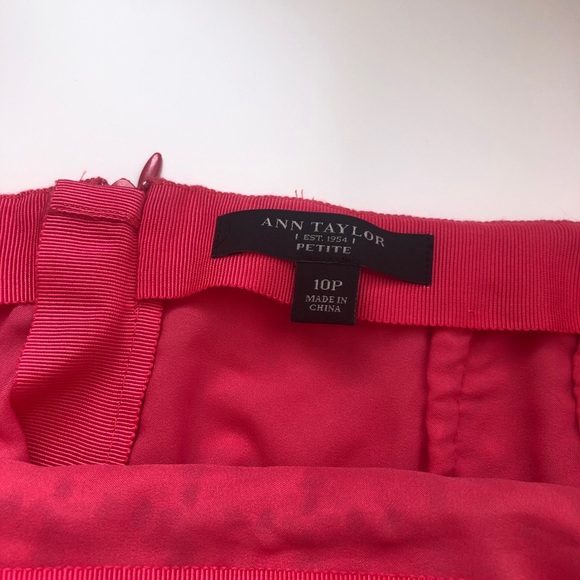 Ann Taylor Coral/Pink Lace Overlay Pencil Skirt - Picture 6 of 12